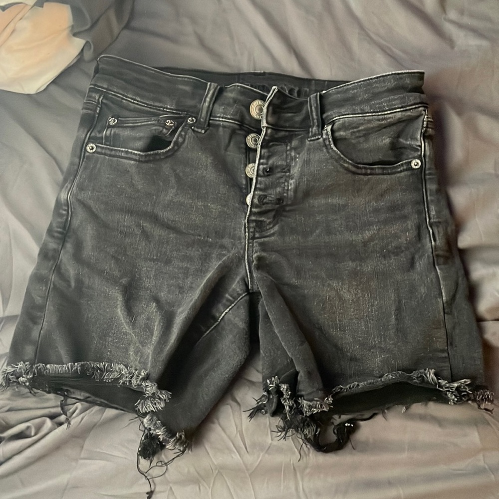 American eagle woman’s shorts (Next level stretch, size (2) but very stretchy